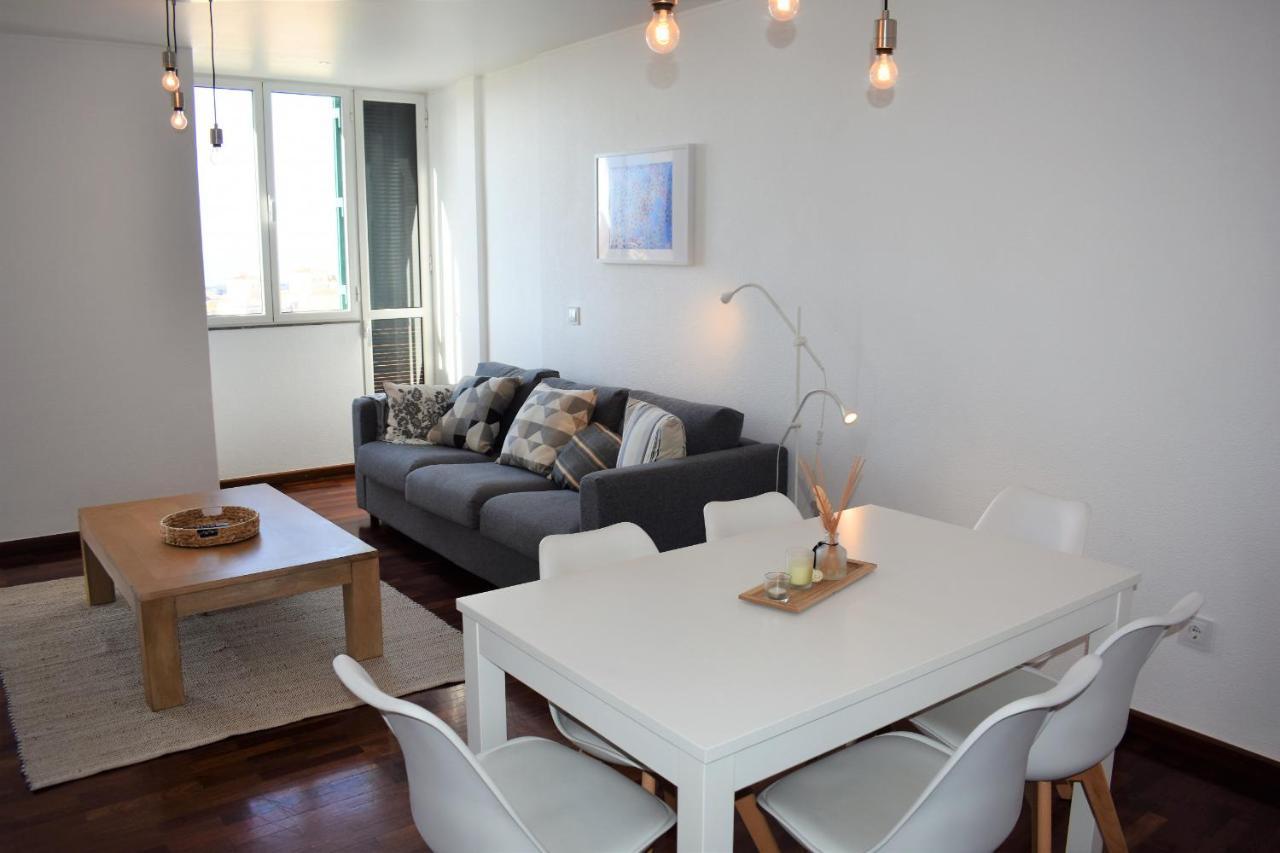 Madeira, 3 Bedroom Apartment With Ocean Views In Funchal Bagian luar foto